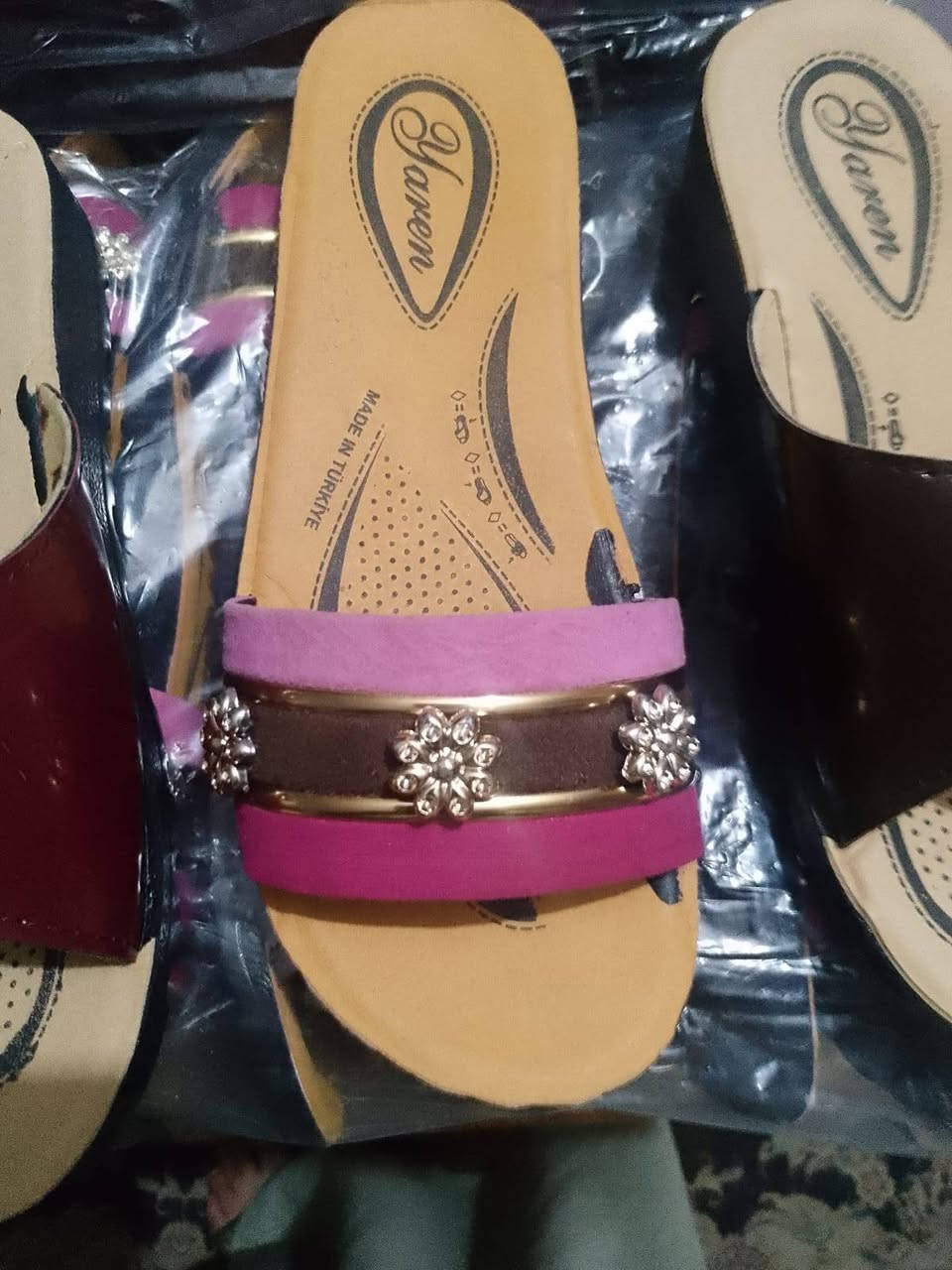 السلام عليكم يوجد لدينا شحاطات نسائيه تركي طبي قياس من 36 إلى 40 الكمية 125 درزن بيع  شلعه


**إذا كنت صاحب هذا الإعلان وتريد حذفه لأي سبب، رجاءا أرسل رسالة إلى الدعم الفني**