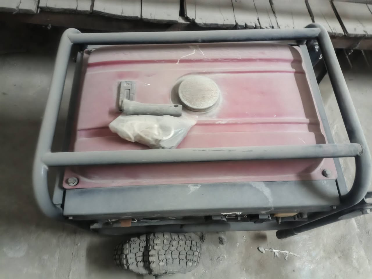 السلام عليكم مولد للبيع شغالة 
السعر 250 مكاني مدينة الصدر
للاتصال ***********
