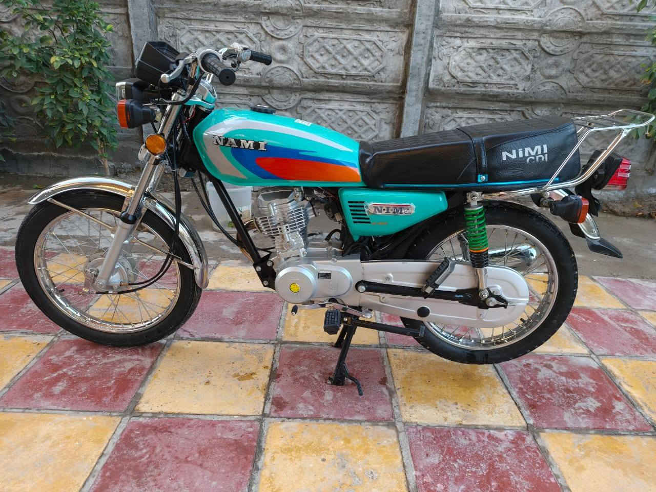 السلام عليكم حبايب للبيع دراجه نامه امتياز موديل 2025 نظيفة شؤفة عينك السعر650 وبيها مجال حك الجيه للاتصال ***********
