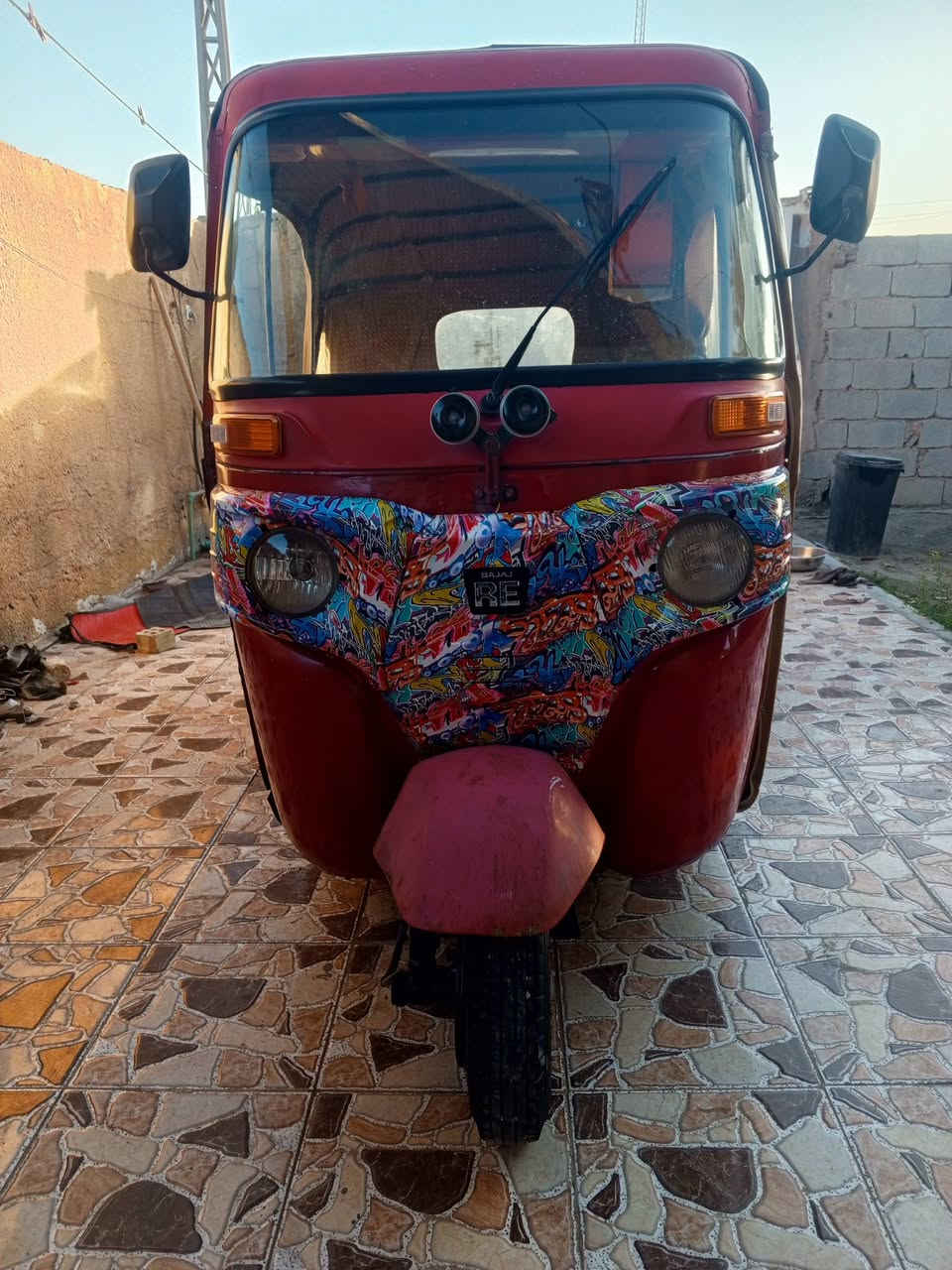 سلام عليكم تكتك باجاج موديل 18 شهر 12 يوم 26 محسوبه ع 19 تكتك نضيفه معمره جديد تعمير مامصبوغ  رقم وسنويه نكليزي بسمي تحويل ثاني يوم مكاني بابل سكندريه ***********
