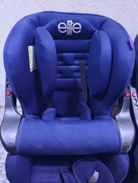 كرسي امان للطفال يستخدم داخل السيارة،،نظافه 80%مستخدم للبيع الاستفسار ...