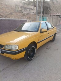 بيجو لميس 2015للبيع لا الضربه ولاصبغ سياره جديده حداديه تخم تاير تبريد...