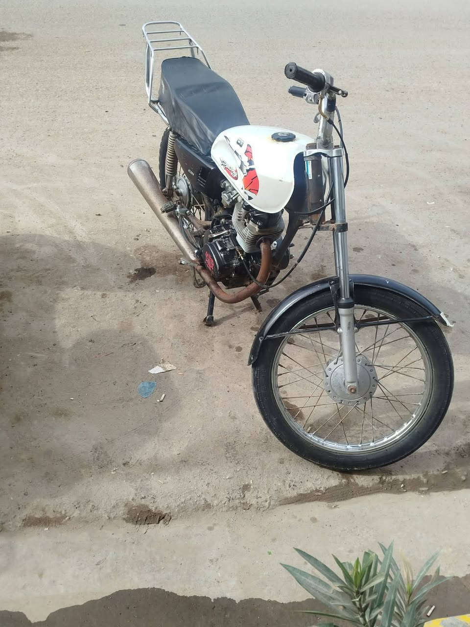 سلام عليكم دراجه كلك هاي كدام عينك دراجه بيها صوت بلمحرك وزنجيل فالت سعر 200 وبيها مجال لشراي ***********
