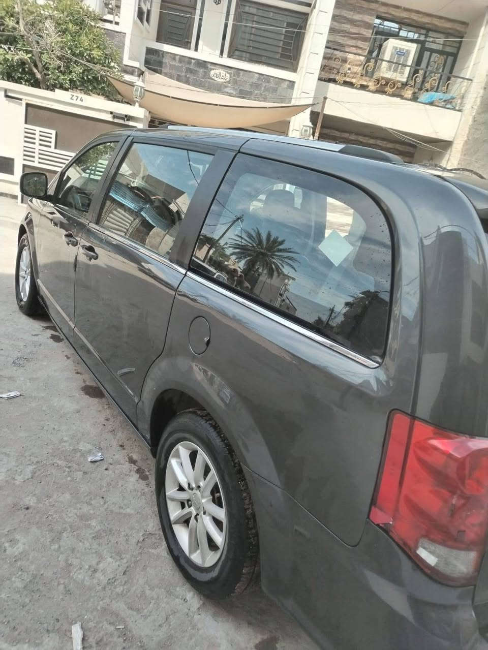 دوج كرفان موديل 2018

✅مواصفات SXT

✅بيبان كهرباء 

✅جنطة كهرباء 

✅داخل اسود +اصفر 

✅كشنات جلد 

✅تشغيل عن بعد 

✅شاشة 

✅كاميرة 

✅نضام ECo

حادثها بابتين وجاملغ امامي ٣قطع صبغ بدون تبديل وهنا بلعراق طخه بسيطه جاملغ الخلفي 

السيارة  مثل الصورة  بدون نقص و جاهز و نضيفه

سنوية جديد لوحة جديد هزة جديدة 

گير محرك تبريد خير من الله سياره مال بيت ماشيه ٧٦ 

ميل

سعر ١٦٠

للاستفسار

مكان السيارة بغداد 
***********
