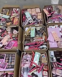 بوكس مكياج • عدد ٨٥-١٠٠ • حجز خاص