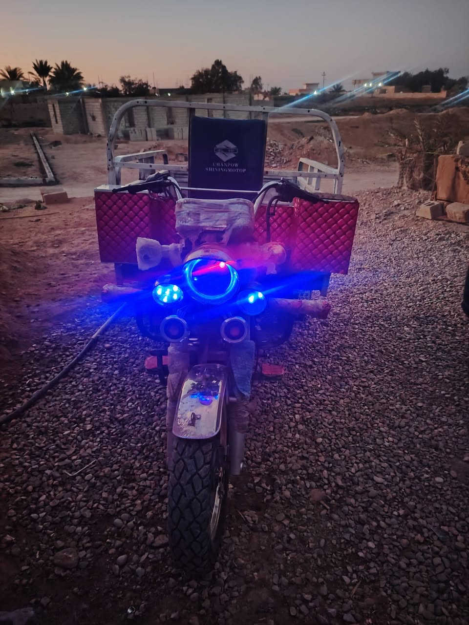 ستوته موديل ٢٠١٧ جاهزه من كل النواحي شمالي. ورقتين وياهه محرك خير من لله سلف كهربايات كلهه شغاله محرك ٢٠٠ عليهه. السعر. واحد وميه وبيهه مجال بسيط    ***********
