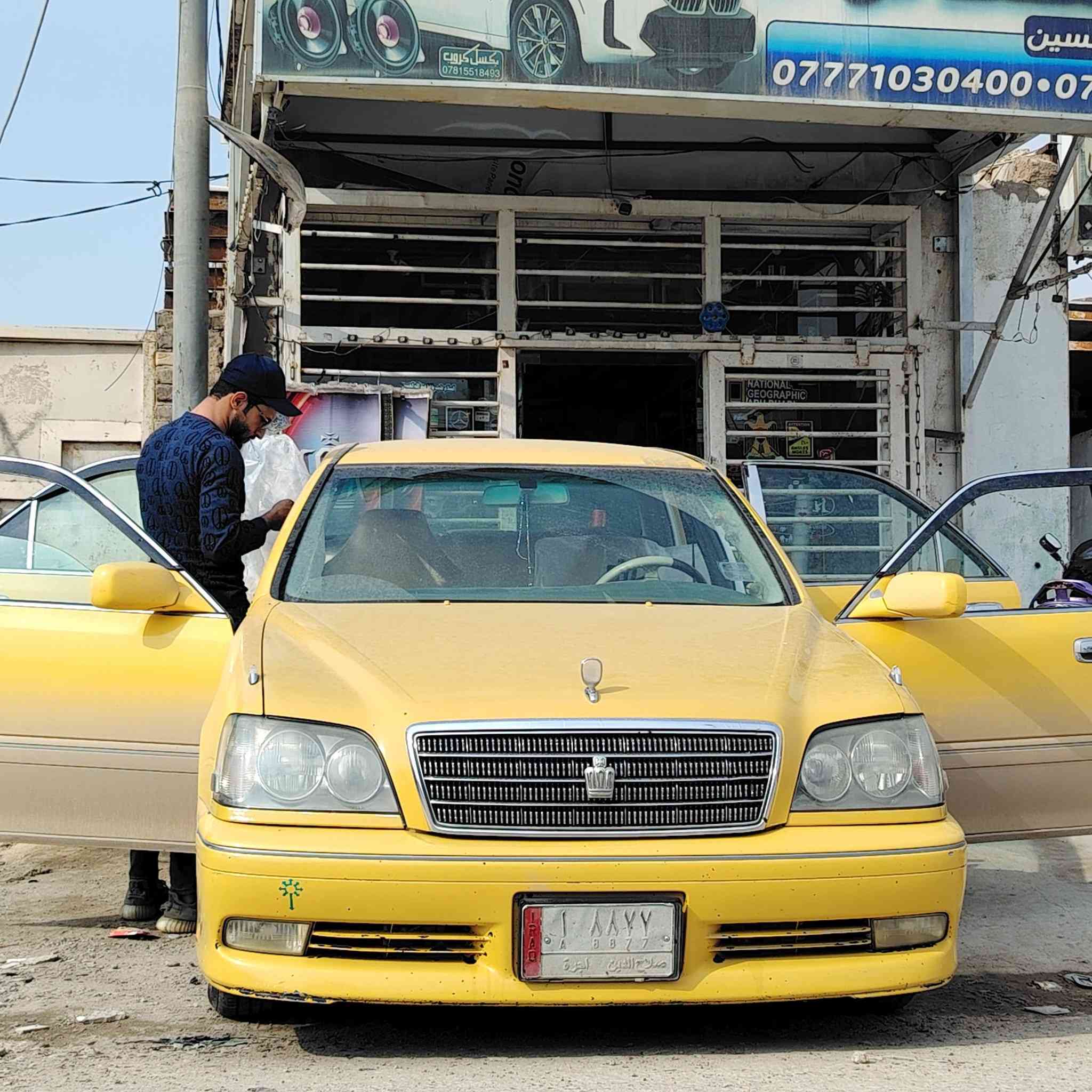 السلام عليكم 

ملكه (2003) صلاح الدين الماني

السياره كصه قماره فقط (مكينه + كير + حدادية + تخم تاير) كارتون

السياره جاهزه من كلشي تحويره نجف فوك وجوه مكينتها سي9 

السعر 62 قفل قفل 🔒

***********
