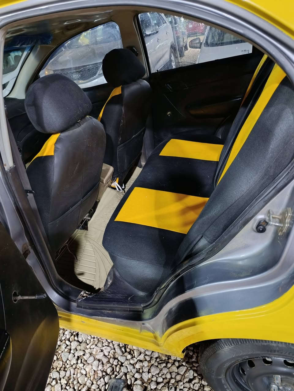 اسلام عليكم افيو خليجي ٢٠٠٧
رقم بابل انكليزي 
كير محرك حداديه مكفوله 
مكينه ١٦٠٠ 
تبريد عاطل 
السعر ٣٦ قفل 
***********
