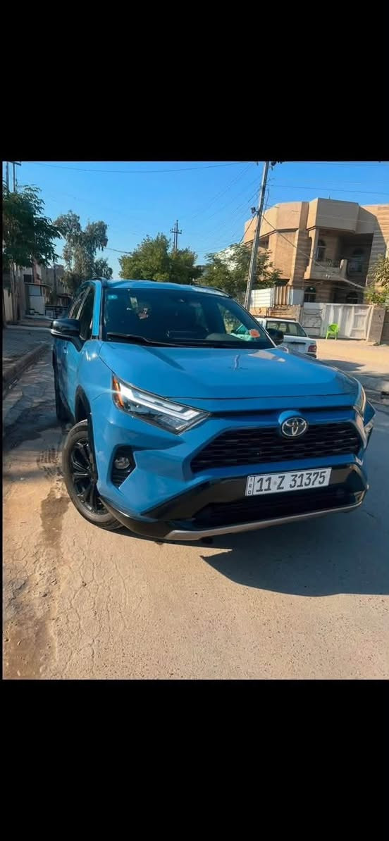 � للبيع | Toyota RAV4 Hybrid SE 2023 🚘
🔹 اللون: أزرق مميز 🫐
🔹 فئة SE
🔹 هايبرد + بنزين
🔹 تشغيل بصمة ودخول ذكي
🔹 كرسي السائق كهربائي
🔹 ترقيم بغداد جديد والسيارة باسمي

✅ سيارة مناسبة لمن يبحث عن RAV4 حديثة بسعر منافس مع توضيح كامل لحالتها.

الحالة:

* صبغ باب السائق مع الجاملغات الأمامية والبنيد.
* يوجد شاصي مع لغد جهة السائق (الفخذة).
* تعديل بالشاصي الأيمن.
* تعديل بارد بالجاملغ الخلفي جهة السائق.

💰 السعر: 170 ورقة وقابل للتفاوض بالمعقول.

📍 الموقع: بغداد – البياع

📞 للاستفسار: ***********

الرجاء التواصل للجادين فقط. �
