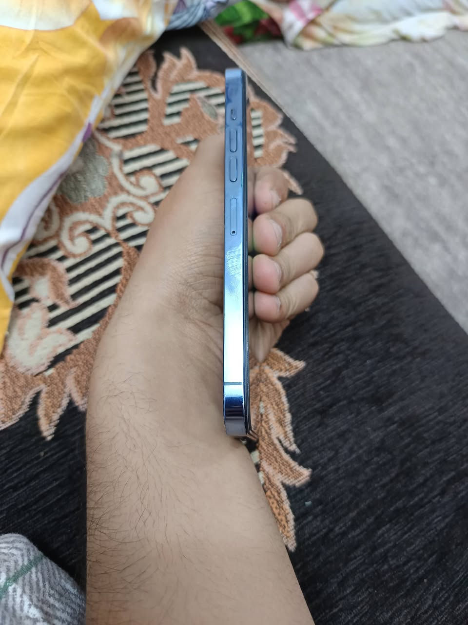 السلام عليكم 13 برو ماكس 
مبدل فقط شاشة فيس ايدي واكف
الجهاز كلش حلو لون بحري ذاكرة 256 بطارية 81 نضيف حيل السعر 550 قفل
مكاني الدورة حي الصحة
رقم واتساب او خاص ***********
