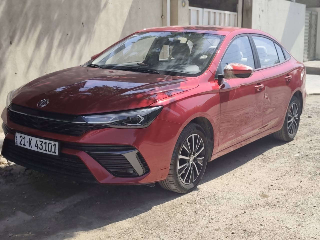 للبيع MG5 Plus موديل 2024
ماشية فقط 26 ألف كم
رقم سليمانية 
السيارة بعدهة جديدة وبحالة ممتازة
ضمان شركة
صيانة دورية داخل الشركة
قبل شهر تم تبديل: دهن المحرك + جميع الفلاتر
يعني تبديل الدهن القادم بعد 10 آلاف كم إن شاء الله.
السيارة جاهزة من كلشي وما تحتاج أي مصروف.
ملاحظة بسيطة: بيهة طخة خفيفة بالباب بسبب دراجة، وصور الطخة موضحة بالمنشور.
السعر مناسب جداً ولقطة
والبيع مستعجل.
للسعر: علّق يوصلك خاص
للتواصل: ***********
