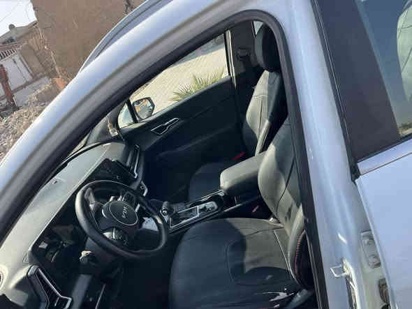 سبورتج 2022 خليجي 
مكفولة كفالة عامة من كلشي 
مواصفات السيارة 
بصمة + تشغيل عن بعد نقطة عمياء 
ويل كب حجم 18
فول تحكم ستيرن + شفتات بالستيرن 
شاشة ابل كار بلي و اندرويد اوتو 
 وحاسات خلفية 
محرك ٢.٠٠٠ 
تبريد شاشة 
اوتو هولد 
منافذ USP + tpc
رقم اربيل
الهزة بعدهة مخلصانة 
سيارة جاهزه ماشيه 50 الف 
ومدوشمة الكاعيات والسكمليات
السعر 210 وبيهة مجال
للاستفسار ***********
