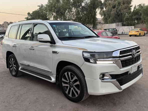 مونيكه 2009 محدث 2020 داخل وخارج سياره حلوه وجاهزه 
مكينه كير صدر كفاله تخم تاير جديد تبريد ثلج 
مكينه سته سلندر سياره بيه صبغ عام مكفوله من الگلبه والكص 
رقم بغداد تحويل مباشر 
*********** 
سعره 245
