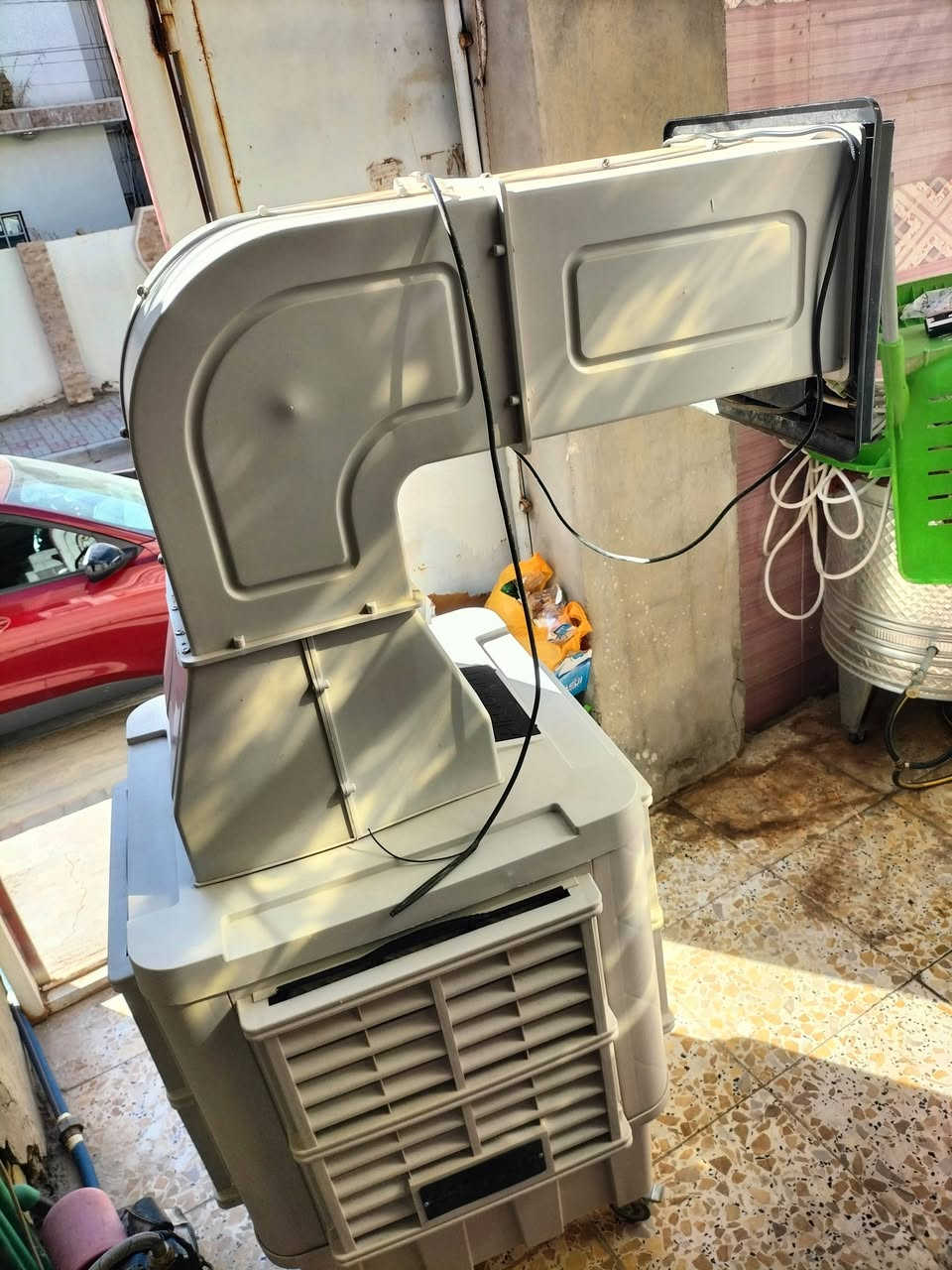 مبرده كنفيره للبيع ستعمال قليل سعر 250 بيها مجال رقمي *********** تبريد ثلج والله  مكان كربلاء مقابل مستشفى الكفيل
