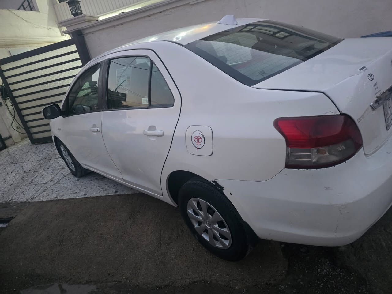 يارس موديل ٢٠٠٨ اوتماتيك...
صدر وتخم تاير جديد 
   رقم بغداد مشروع وطني
 الشرعي موجود شرط التحويل 
بدون حادث مرشوشه عام جماليه 
المكان الحويجه... السعر ٦٣ 
الاتصال بالرقم ***********
