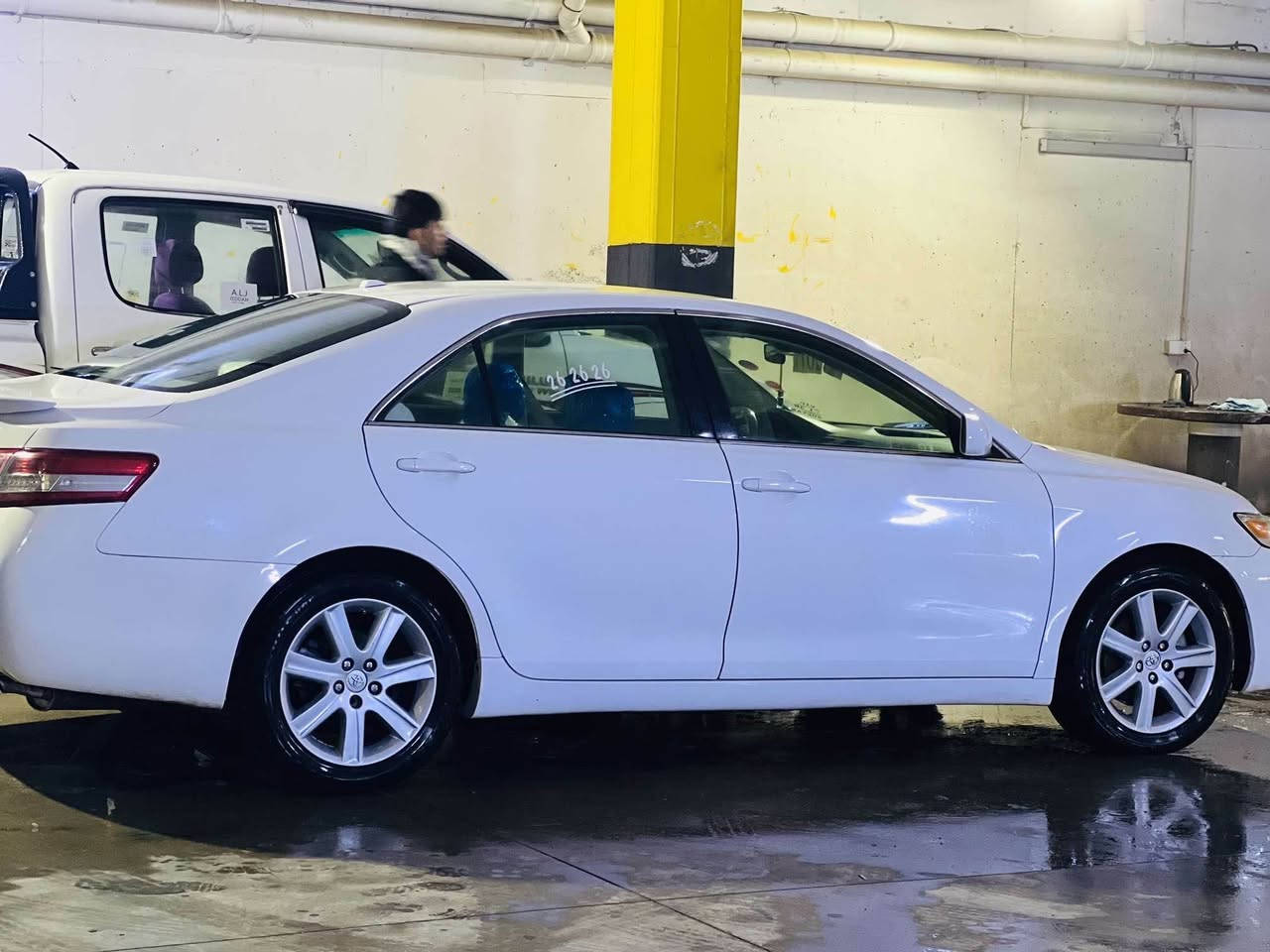 کامری 2011 
ئەمریکی le
بێ بۆیاغ بێ لێدران نمونە لەجوانی
گێڕو مەکینەو تەقەورەقەی بەشەرت 
هەموگیانی جایزە هەموی بەشەرت
نرخی 127 و معامەلە
*********** ڤایبەری لەسەرە Singapore
