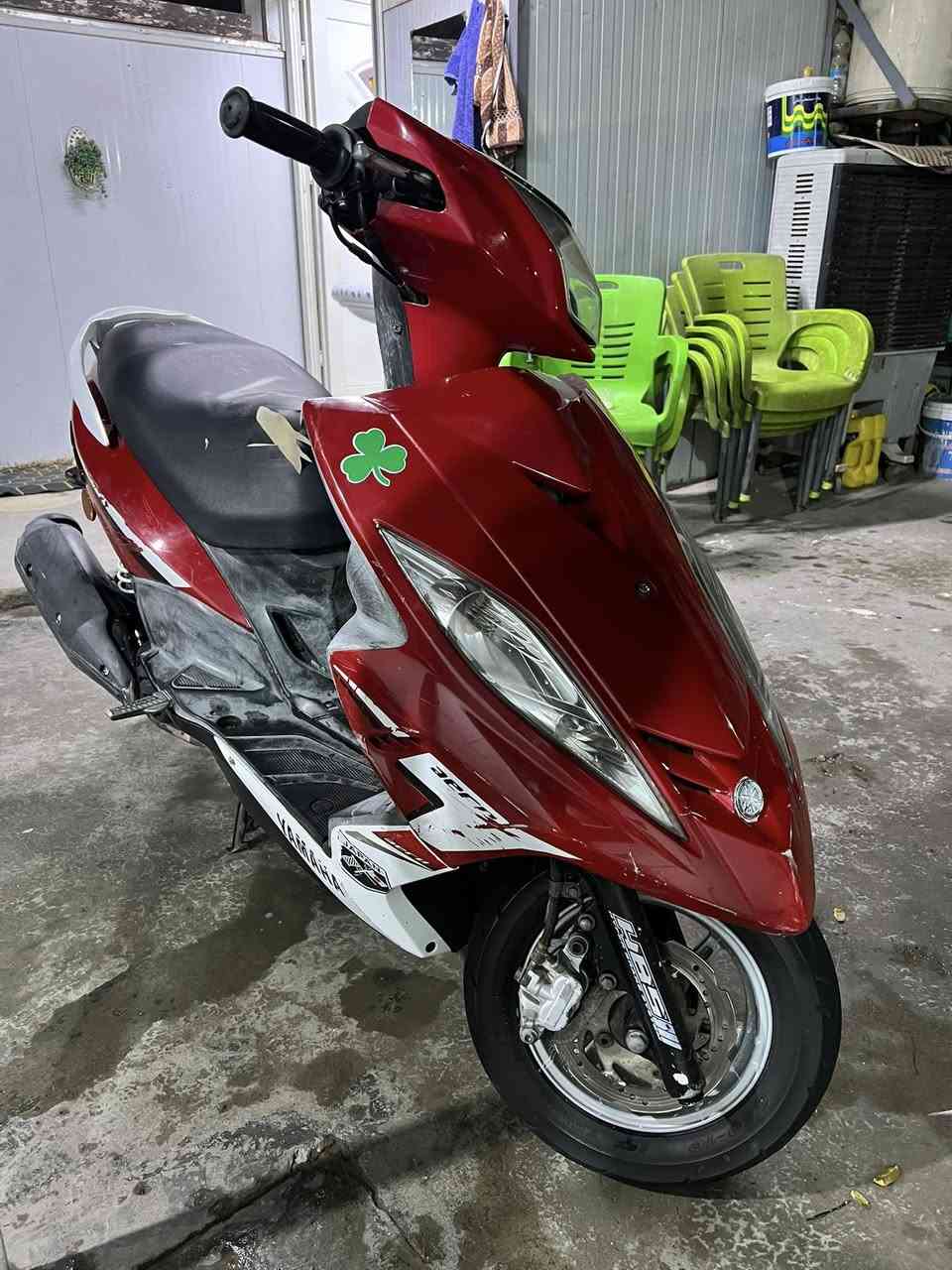 السلام عليكم جي تي ار للبيع لون احمر درجة كفالة كفر ومكينة كلة شغال كهربيات كلة كامل وشغالة بية تكحيل بل بجم كفر بلادي تيرات جدد دشبول اكتروني شغال بك لايت خلفي احمر بية نقص جامة مال شارة خلفية موضحة بل صور سرعتة 140واير مال سكليتر مال يجلب بس مابية شي ترجع بيدك درجة جديدة بعدهي مكان بغداد الحبيبية سعرها 850وبية مجال بصيط جماعت ٧٥٠لاتوصلني  ***********فقط سيم كرت وتساب ماكو ☘️🤎أورق كاملة وحتة عد بلادية موجودة
