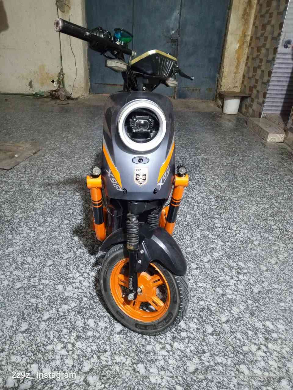 دراجة شحن X900حجم 14نظيفه كدامكم دراجة كهربائيات شغاله كلشي ماناقصه ابيع اب450الف وبيهه مجال حك جيه مكاني بصرة زبير الي يريد يتواصل يتابعني ويجي خاص


**إذا كنت صاحب هذا الإعلان وتريد حذفه لأي سبب، رجاءا أرسل رسالة إلى الدعم الفني**