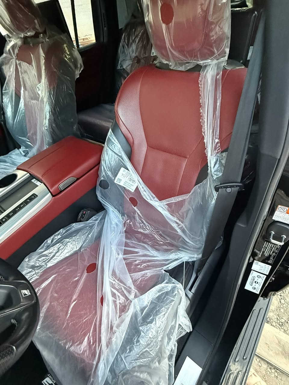 سلام عليكم
للبيع لكزس 2023 بريم
Fsport
ماشيه 41 رقم بغداد
مغلفه ppf بلكامل
الساره اعلى فئه 
كفاله عامه 
مكان السياره الديوانيه 
***********
