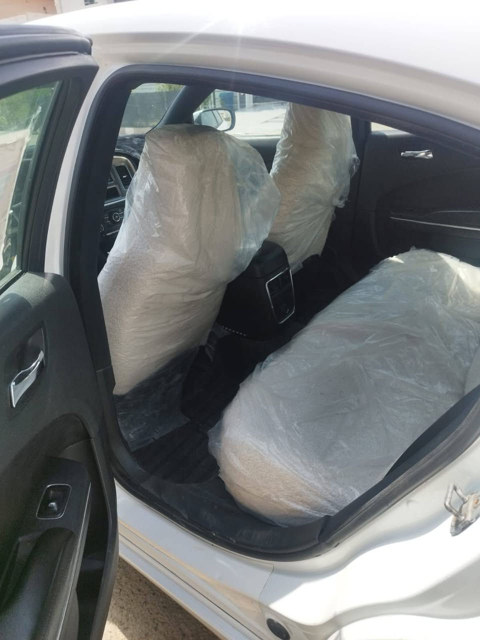 سلام عليكم جارجر 13قطعه وحده صبغ 
مكلف بل نشر اتصل لبقي تفصيل ***********
لسعر 155وبيه مجال
