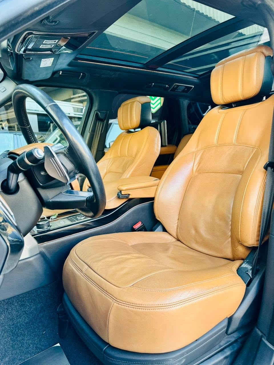 رانج روفر فووووج 
موديل 2019 
أوتوبيوغرافي 
مكنه 5000 cc V8 
فبريكه بالكامل 
عداد 125 الف 
صيانات توكيل 
بروتكشن حمايه
متاح كاش وتقسيط
للتفاصيل والمعاينة:
📞 01095491666
أ/ مريم القاهرة, مصر


**إذا كنت صاحب هذا الإعلان وتريد حذفه لأي سبب، رجاءا أرسل رسالة إلى الدعم الفني**