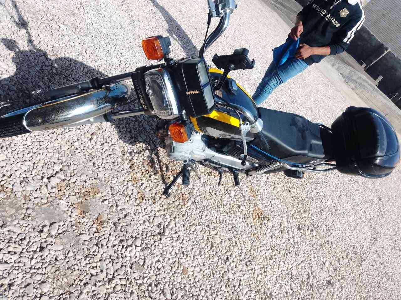 سلام عليكم
اربعه كير كلك مكفوله مكينه حلوه كهربايات كله شغاله لايت هورن اشاير هورن سيدان السعر 375وبيه مجال قليل مكان كربلاء الحسينيه هاذه رقم ***********
