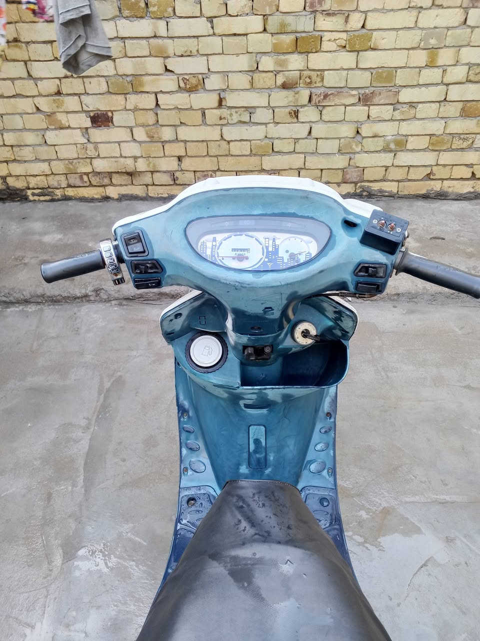 كامكو بي وان مكينه 150 كهربيات كله شغال مكينه مفتوحه عوزه شويه ترتيب مكان رفاعي سعر 300 /*********** مراوس جي فور حسب قناعه ماشتري لا يراسل رحمه والديكم
