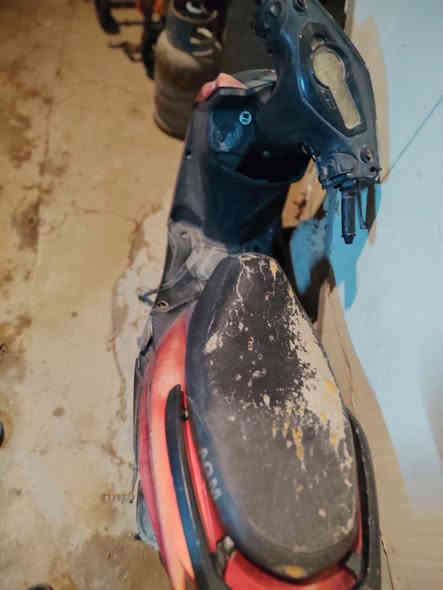 اللبيع ع وكفته كابريتر وصخه واير لبانزين مكطوع كوم حديد سكنس صيني  محرك ما مفتوح (***********
