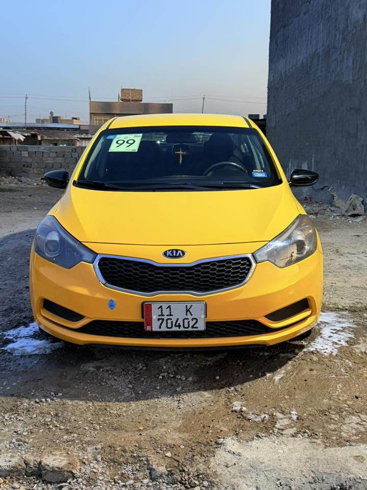 السلام عليكم فورتي موديل2016 وارد أمريكي حادثها بس بنيد بدون دواخل  مكينة 1800دوش مكينة وكير كفالة العنوان بغداد
***********
