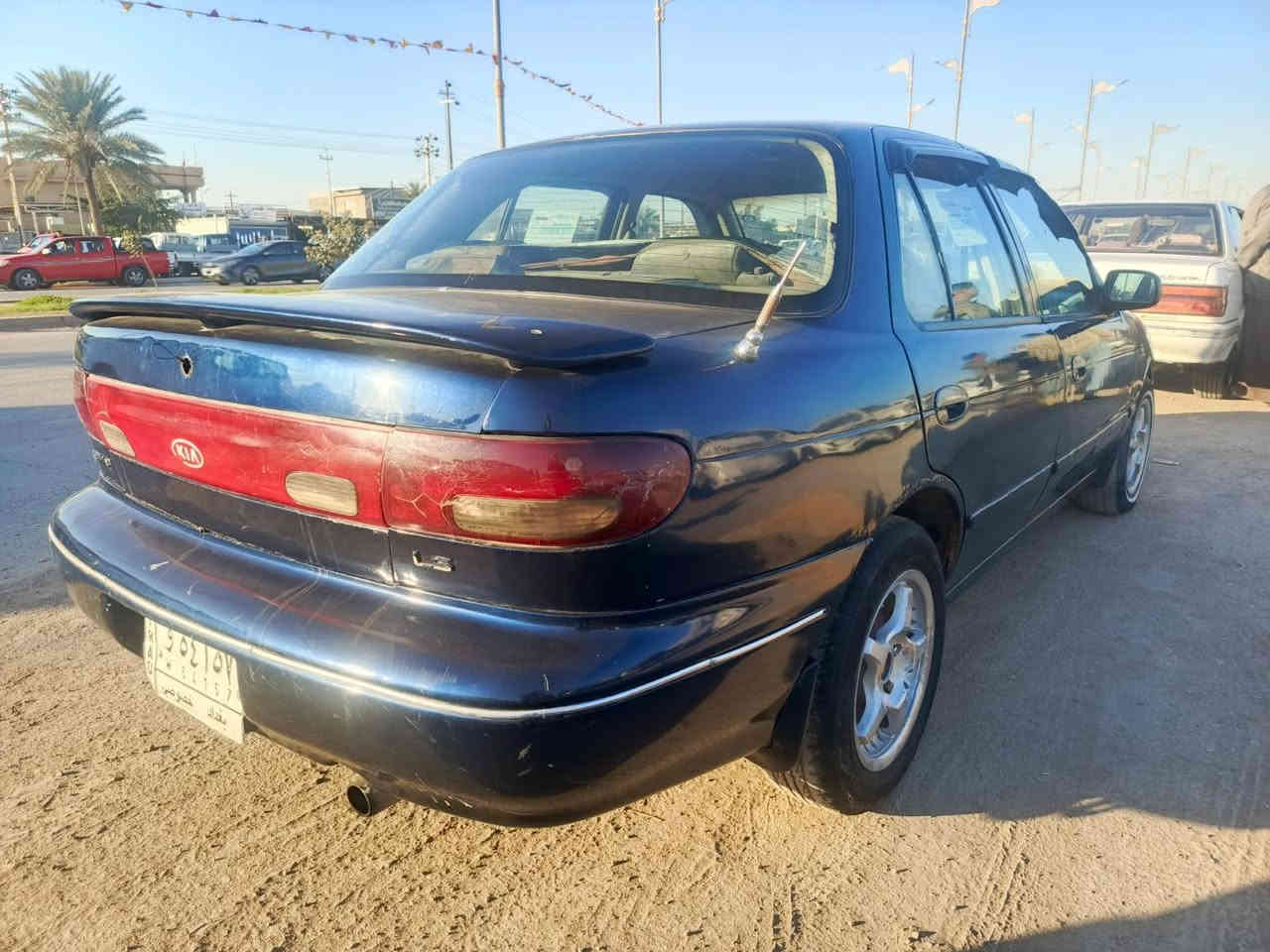 السلام عليكم كيا سيفيا موديل ٩٦ رقم بغداد مكينه مفتوح جديده تخم تاير جديد حداديه خير من الله داخل كلش نظيفه كهربائيات جاهزه سياره ناعمه وخير من الله مكانهه الصويره السعر ٣٢ وبيهه مجال ***********
