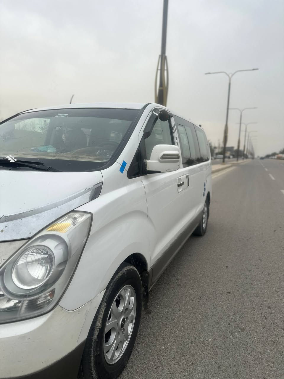 السلام عليكم 
ستاركس ٢٠١٥ رقم بغداد مشروع وطني مفتوح  
صدر و تخم تايرات وحداديه كله جديد تجي و تشوف،
محرك جديد صار ٦ اشهر بالظبط 
مكفوله من الصبغ عدا بارد فوك الجاملغ الخلفي جهه السايق و باب السكن بيه شخط تكحيل شبر فقط
سياره حيل نضيفه 
السعر/  ١٨٠ و بيها مجال بسيط 
المكان فلوجه و بغداد هم متواجد
***********
