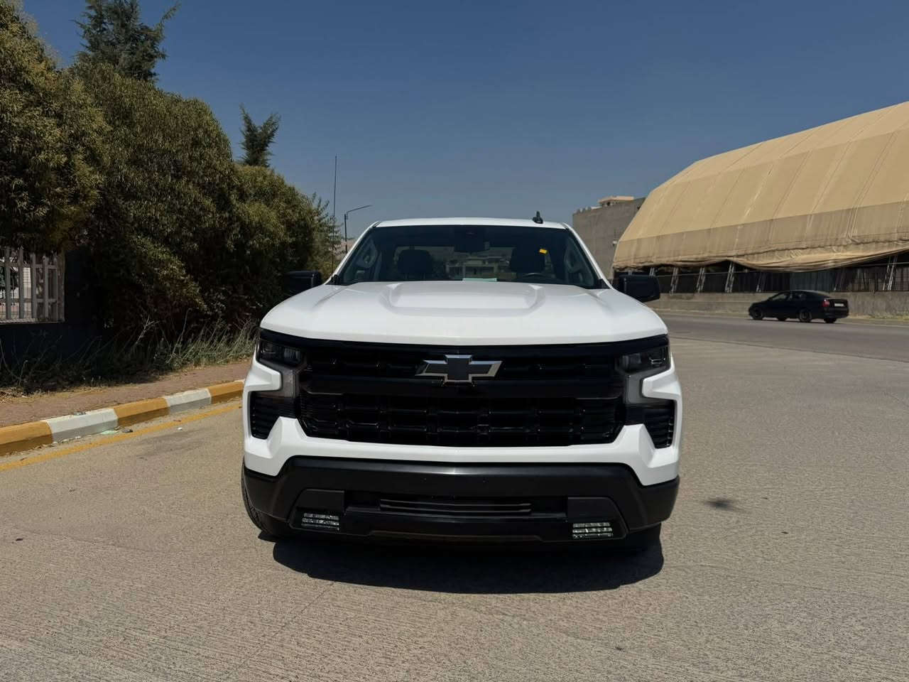 شوفرليت سلفرادو ٢٠٢٤ 
زماره كاتي 
فحص موقت ترقم شمال فقط
مكان سليمانيه 
٤ سلندر 2.7 
وارد امريكي 
جامالغ وبونيت صبخ
تك اكسل بودي طويل
 ٢٣ الف ماشي 
سعر ٢٠٥ ورقه بيها مجال 
***********
