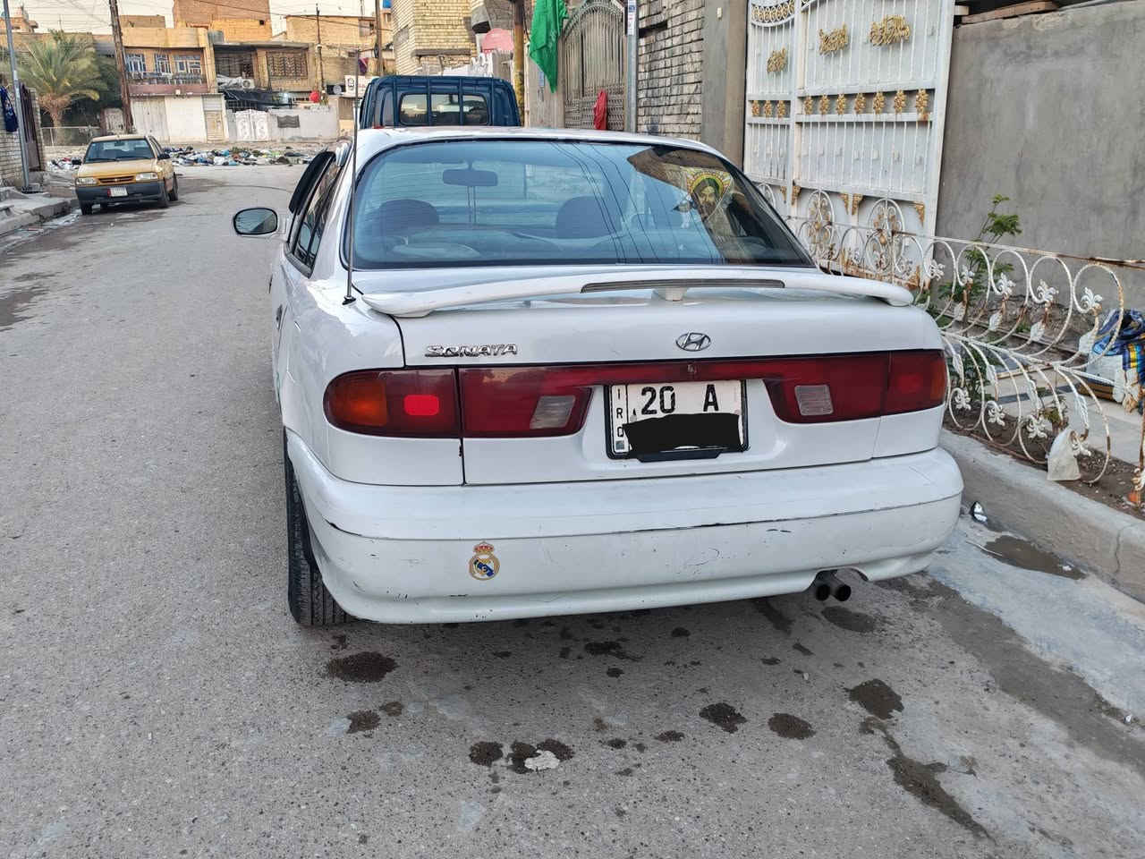 السلام عليكم اخوان عندي سوناتا تو مديل 1994 كير محرك خير من الله السياره شوفت عينكم نضيفه بواقع احلى من الصور عارضه 46ورقه وبيه مجال بسيط السياره بسمي
سنويه جديده مكان بغداد كفاءات العبيدي لتواصل ***********
