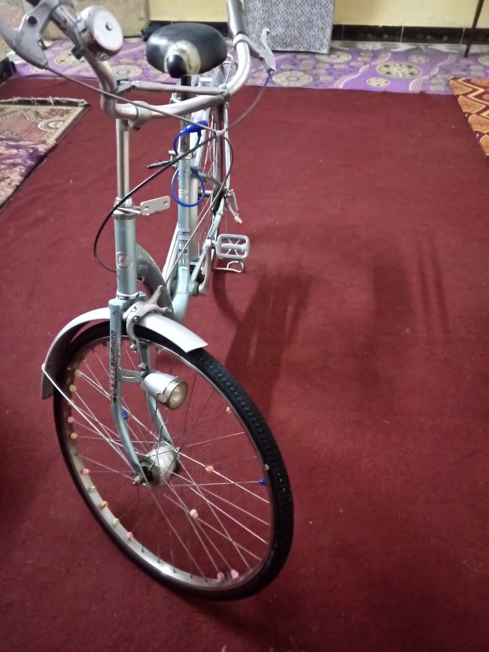 السلام عليكم بايسكل ياباني للبيع السعر 85وبي مجال شي قليل بايسكل نضيف وجديد وكامل من كلشي ***********بي واتساب
