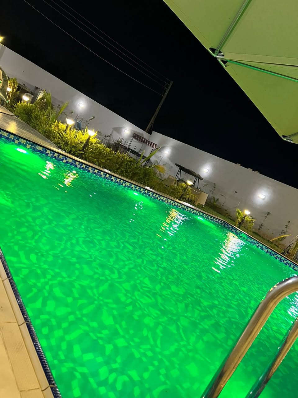 ‏مزارع البعثة بغداد متوفر حجز شباب عوائل متوفر جميع المزارع في البعثة بغداد استفسار***********
