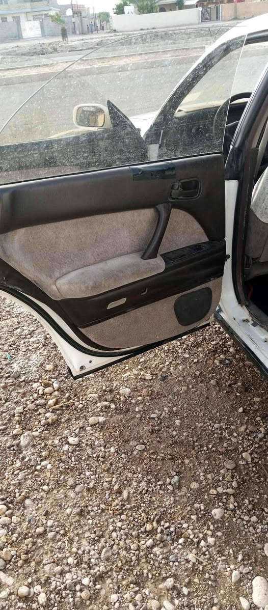 سلام عليكم 
بطة للبيع منفصل رقم ديالى شرط التحويل سيارة خير من الله تخم تاير مكينه كير شرط حدادية جيد بيها ضربة صفحه اليمين نقص تبريد فقط سعر 45 العنوان ديالى قضاء مندلي اتصل وبل خدمة ***********
