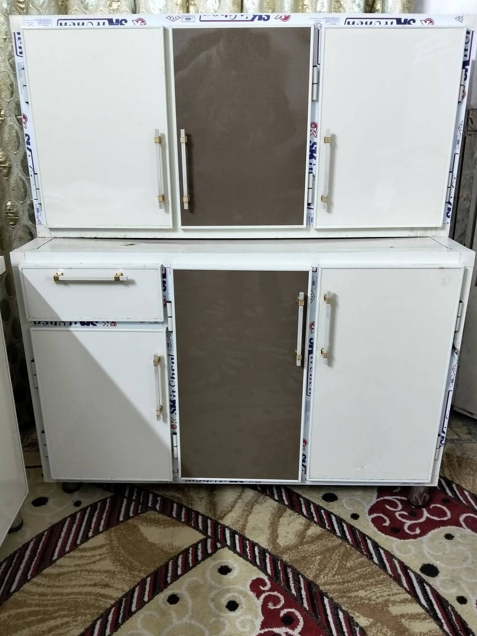 كاونتر 3 قطع مستخدم نضيف تفاصل لأمنيوم مو سوكي لا يوجد اضرر عنوان شعب اكو توصيل *********** بي وتساب
