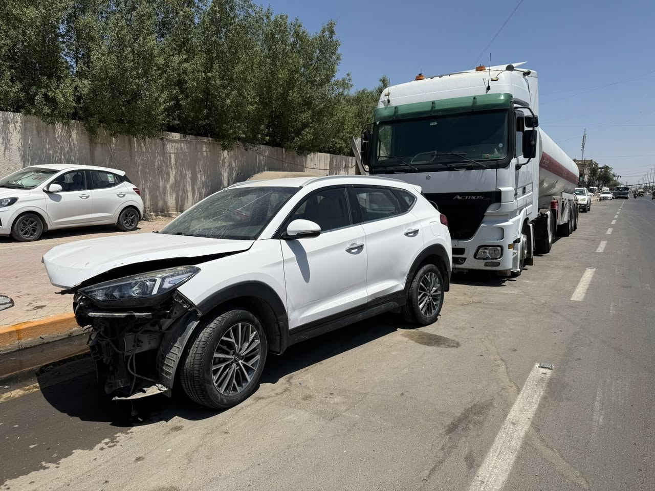 السلام عليكم للليع هونداي توكسان خليجيه  موديل 19رقم بغداد شرط تحويل ماشيه 36ابيع عل حادثه فول موصفات من عده بنرامه  مكاني بغداد سعره 113 ورقه بيه مجال حك جيه     شراي ‭0781 997 0321‬ مكلف بل   نشر سابقن كفاله عامه اعتذر عل مراوس غير متواجد عل فيس
