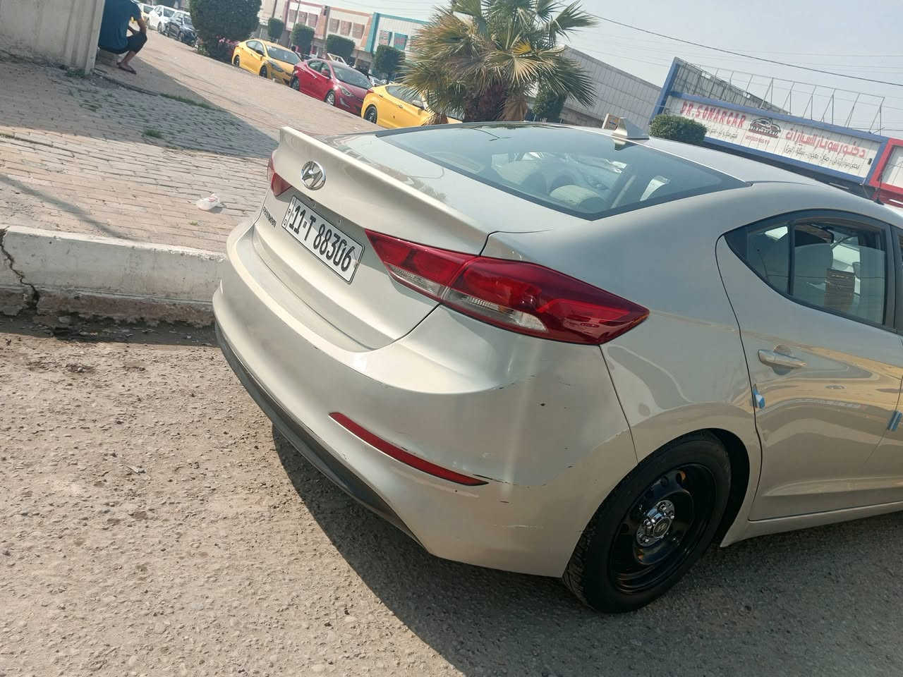 🚗 للبيع: هيونداي إلنترا 2017
📍 مكان السيارة: بغداد – مدينة الصدر
📞 للتواصل: ***********
💰 السعر:120ورقة – قابل للتفاوض
📊 المسافة المقطوعة: 73000 مايل
🛠️ المحرك: 4 سلندر – 2000cc دوش

⚠️ أضرار السيارة:
• وارد أمريكي
• ضربة في مقدمة الجاملغ الأيسر
• توجد خدوش ورصعات بسيطة
• كفالة اللغود والشواصي من الأضرار
• صور الحادث مرفقة مع الصور

📌 تفاصيل إضافية:
• رقم السيارة: بغداد – الدولي الجديد
• باسم المالك تحويل مباشر
• السنوية نافذة حتى 2030
• لون السيارة: ذهبي (شمباني)
