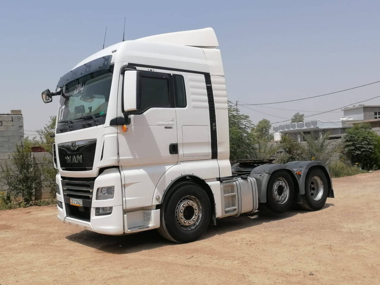 سلام عليكم سياره للبيع مان موديل 2017 فول مواصفات مكينه 440 تك سوبر ريتايدر سياره دينار متريد مصرف بس الراس للبيع للاستفسار ***********
