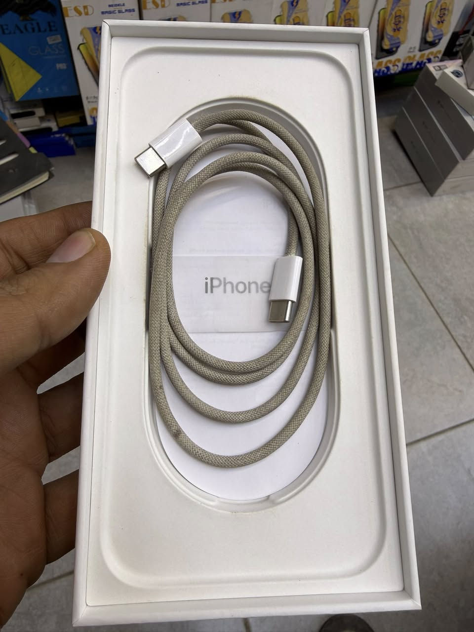 ايفون 16 بروماكس
بطارية 100 
نظافة 100
دورات الشحن 176 
تاخذ بي ضمان 5 ايام 
افحص وين ميعجبك 
مكاني بغداد كرادة 
سعر مليون و 425 قفل من الاخير 
*********** وتساب
