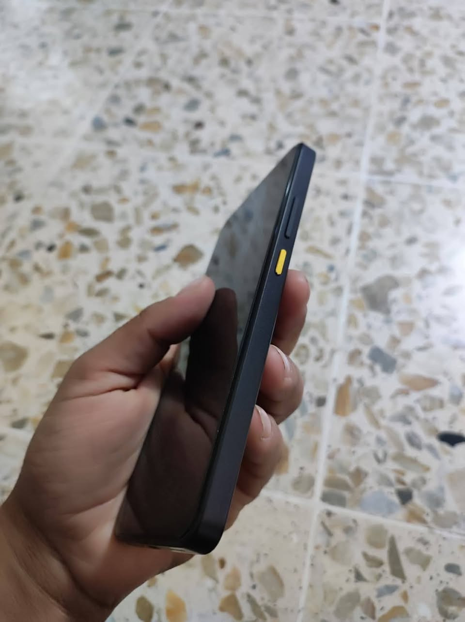 بوكو X7 برو
ذاكره 256
بطاريه 99 مشحون 125 مره
جهاز نضافه مليار شخط واحد مابي 
كامل ملحقات 
سعر 360 قفل 
مكاني رمادي تأميم
***********
