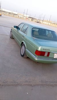 مارسدس واحد وتسعين كير ومكينه بطه مصبوغه عام مابيه ضربه حداديه وصدر نض...