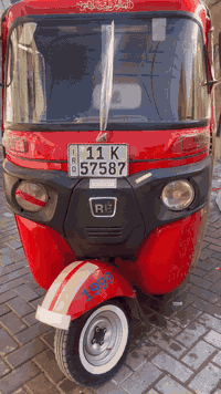 تكتك 18 سنوية.  
معمر دوس.  سعرها 5650
***********
