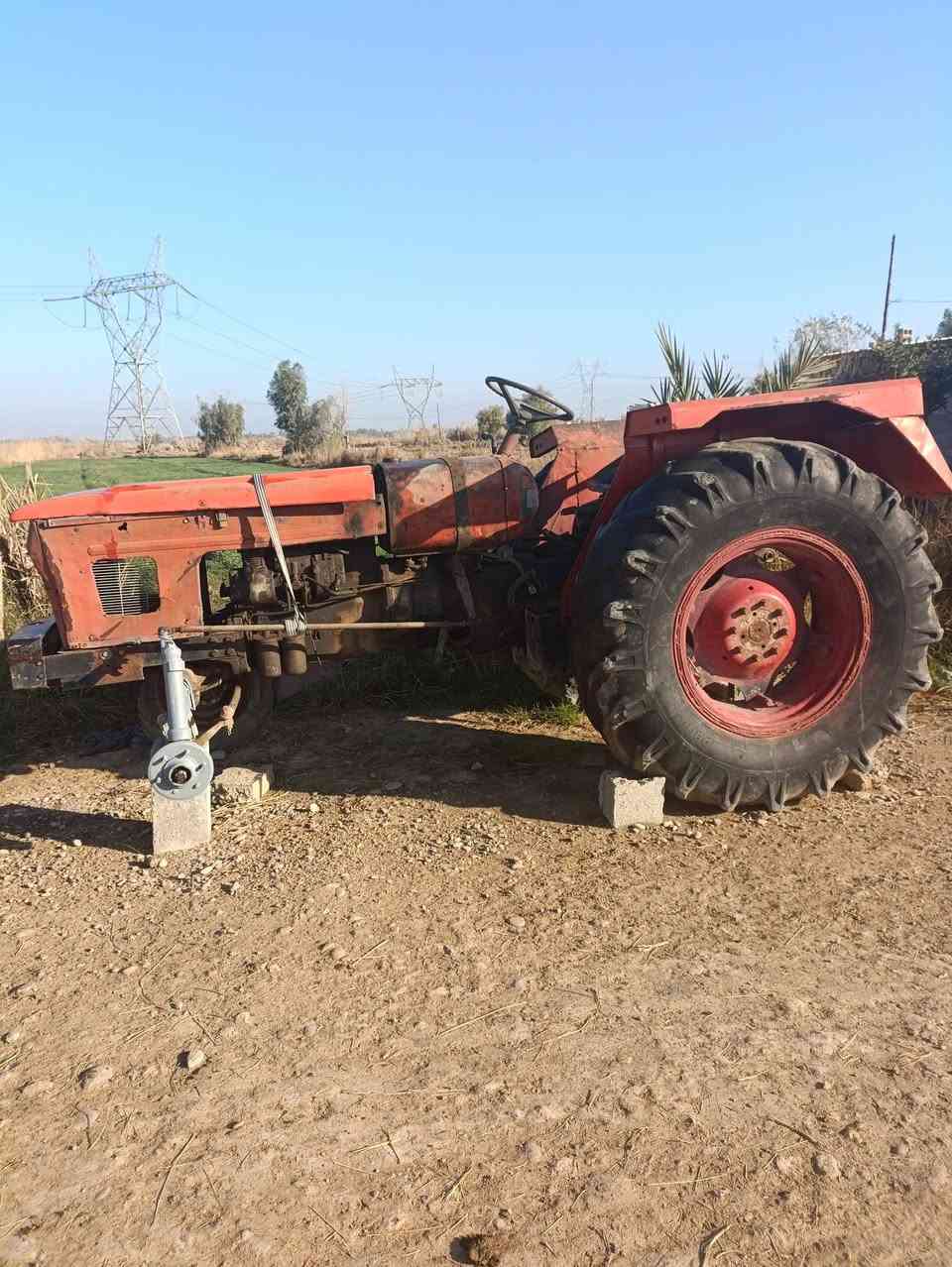 مكينة عنتر ٧١ للبيع سعر ١٧٠٠ وبيه مجال عنوان الخالص هبهب رقم الهاتف ***********
