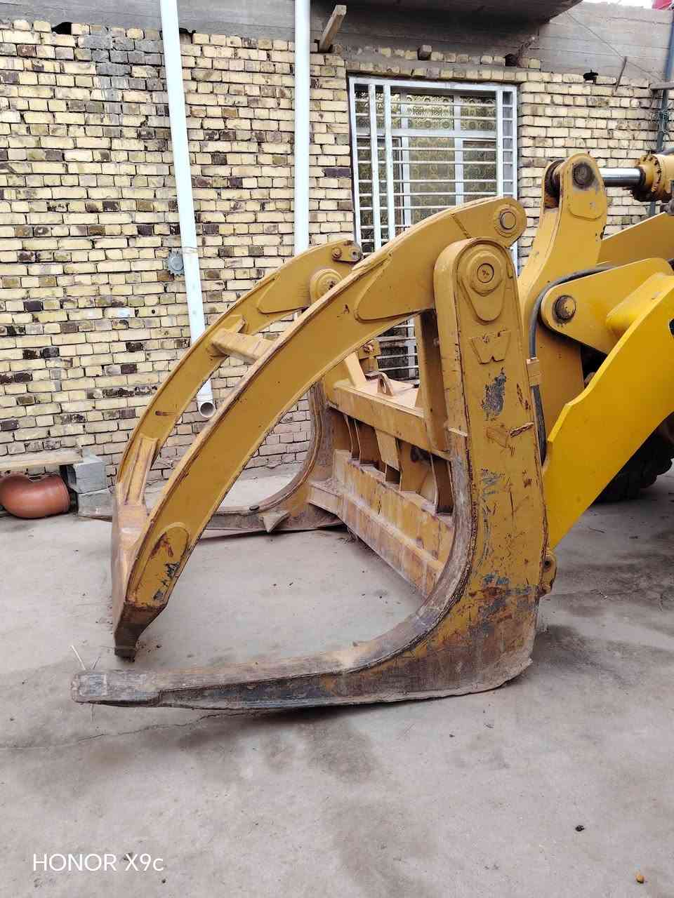 السلام عليكم كماشة للبيع مكاني ميسان السعر65وبيهة مجال***********
