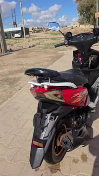 ماطور ماكس ل بيع سعر 350الف بيها مجال للطيبين مكينه شرط  كلشي شغال وال...