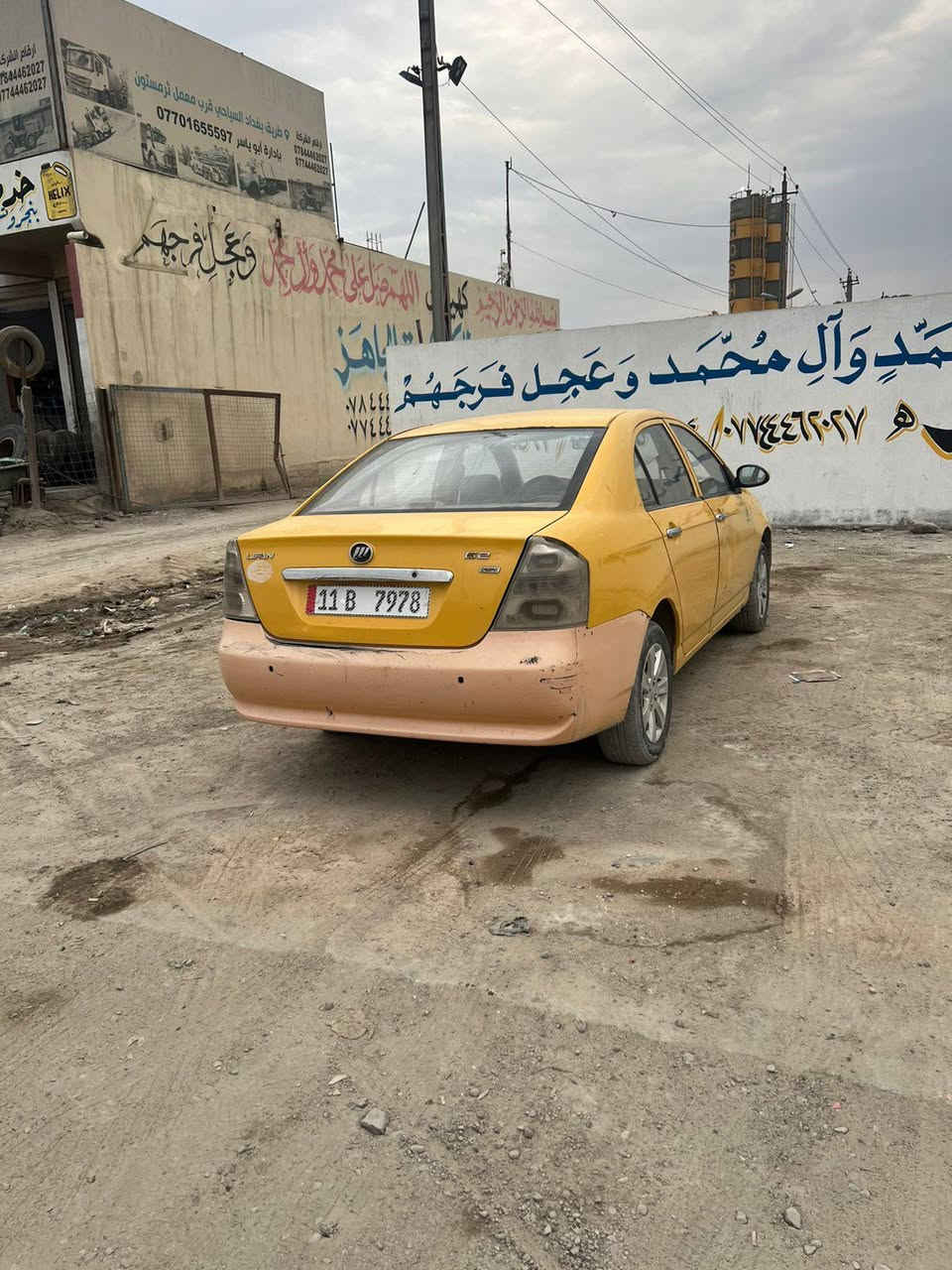 السلام عليكم ليفان 620للبيع 2011رقم بغداد انكليزي مصفره هيئه وغرامه كير عادي مكينه وكير وصدر كفاله وتخم تاير مكاني بغداد سياره جاهزه على اخر حبايه وين ميعجبك ترايك السعر 37وبيها مجال ***********
