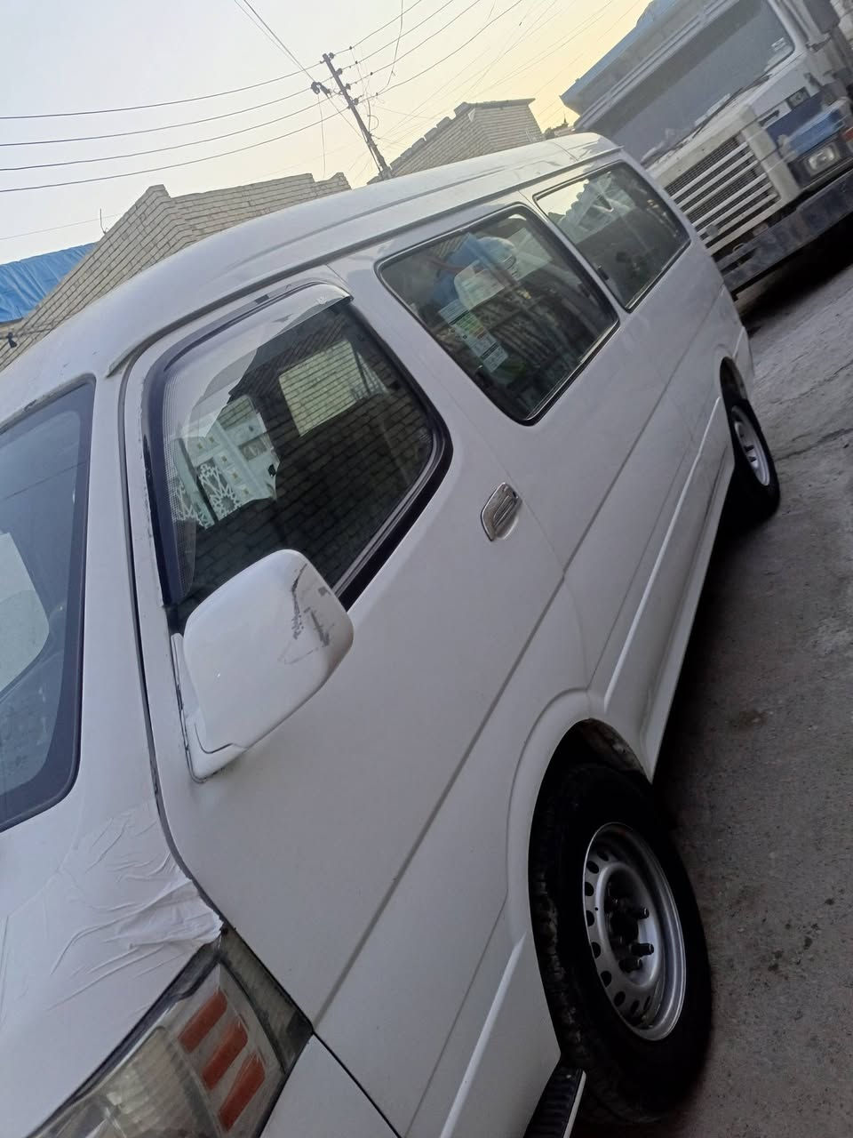 السلام عليكم اج وان موديل 14مكفوله من الضربه والصبغ كير مكينه اكسل مكفول تخم تاير جديد دوشمه جديده صدر جديد السنويه ل28بسمي تحويل ثاني يوم سعر 85وبيه مجال قليل حك الجيه بغداد حي النصر ***********
