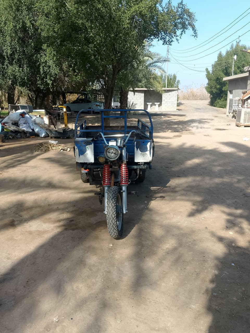 السلام عليكم ستوته للبيع موديل 20 اوراق كامله بس شويه اوراقها تعبانه السعر مليون ونص وابيها مجال مكان واسط عزيزيه ماكينه جديده ما مفتوحه ستوته كامله تاخذها ربع ما تذب عليها اي استفسار***********
